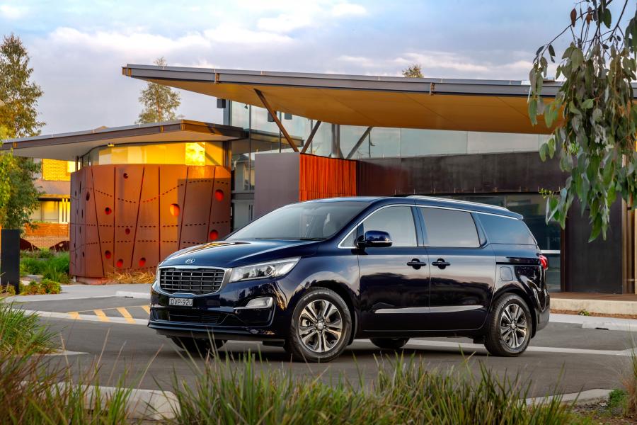  Kia Carnival SLi 2018 года  (AU) (фото 4 из 7)